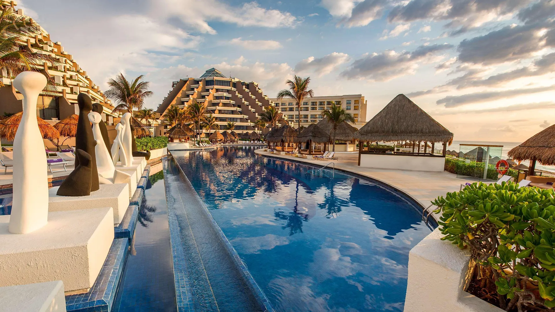 Paradisus Cancun All Inclusive Semesteranläggning (resort)