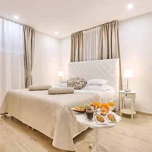 Location 4* Split